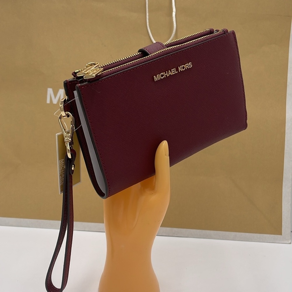Michael Kors Jet Set Travel Large Double Zip Wristlet Wallet Phone Holder 
NWT